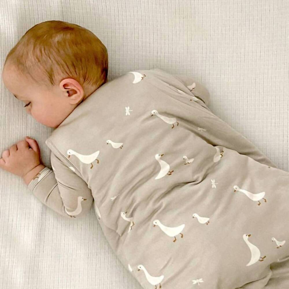 NEW GUNAMUNA neutral goose sleep sack in grey